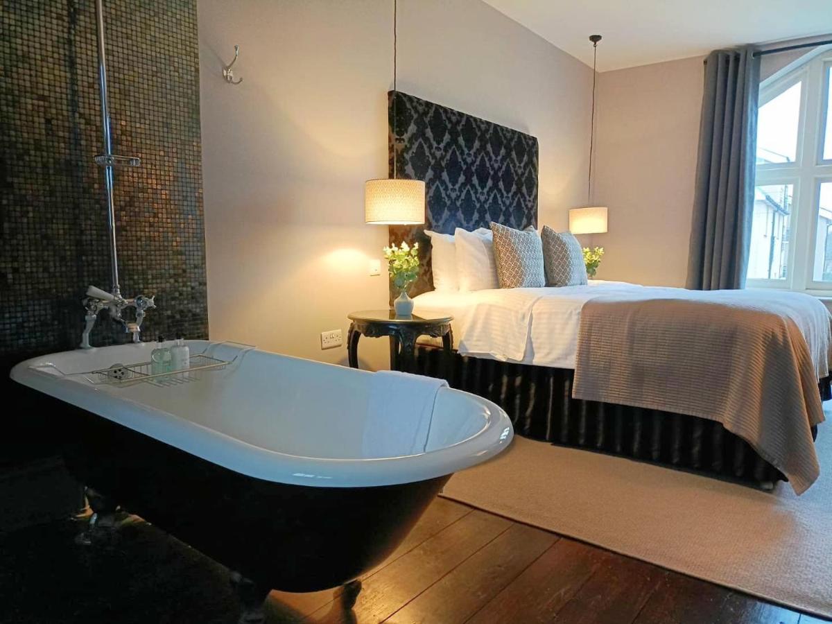 Hotel The Linden Stansted à Stansted Mountfitchet Extérieur photo