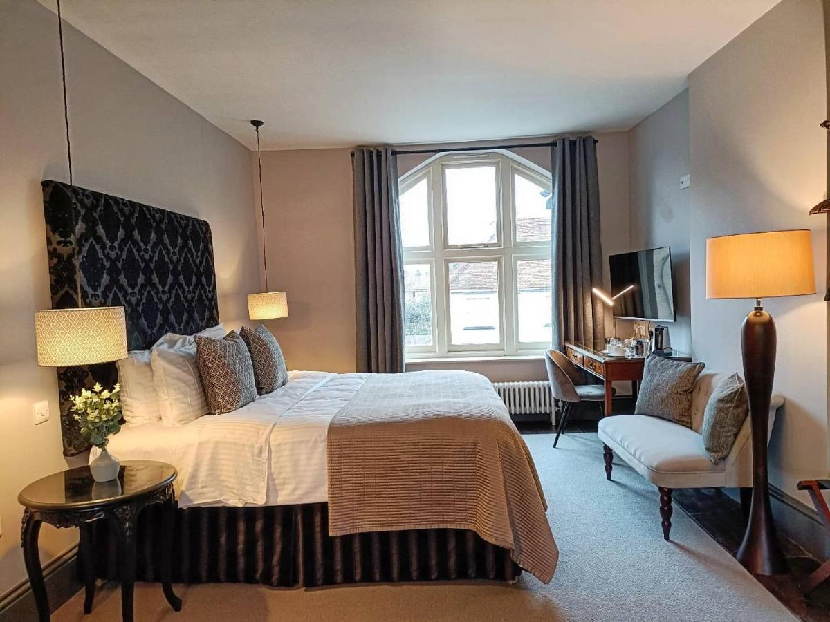 Hotel The Linden Stansted à Stansted Mountfitchet Extérieur photo