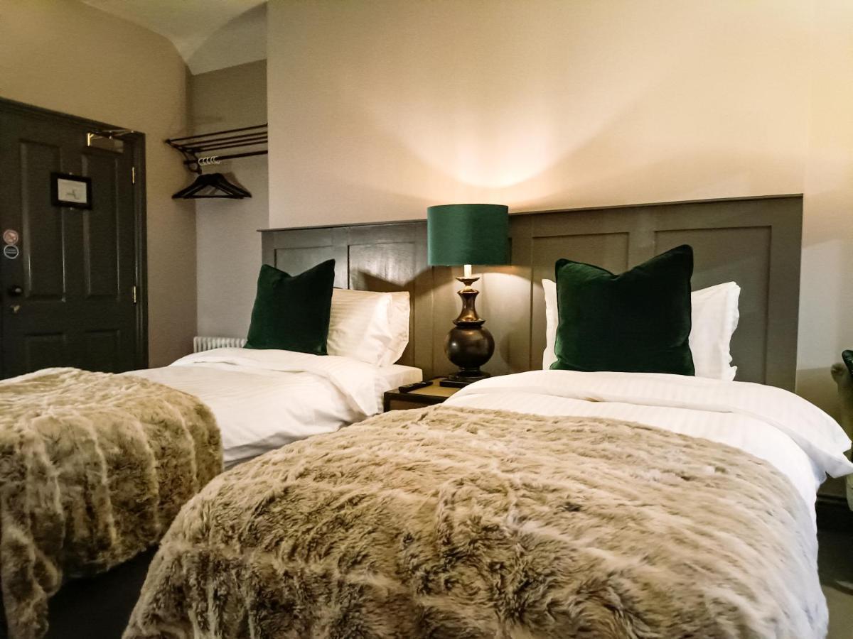 Hotel The Linden Stansted à Stansted Mountfitchet Extérieur photo